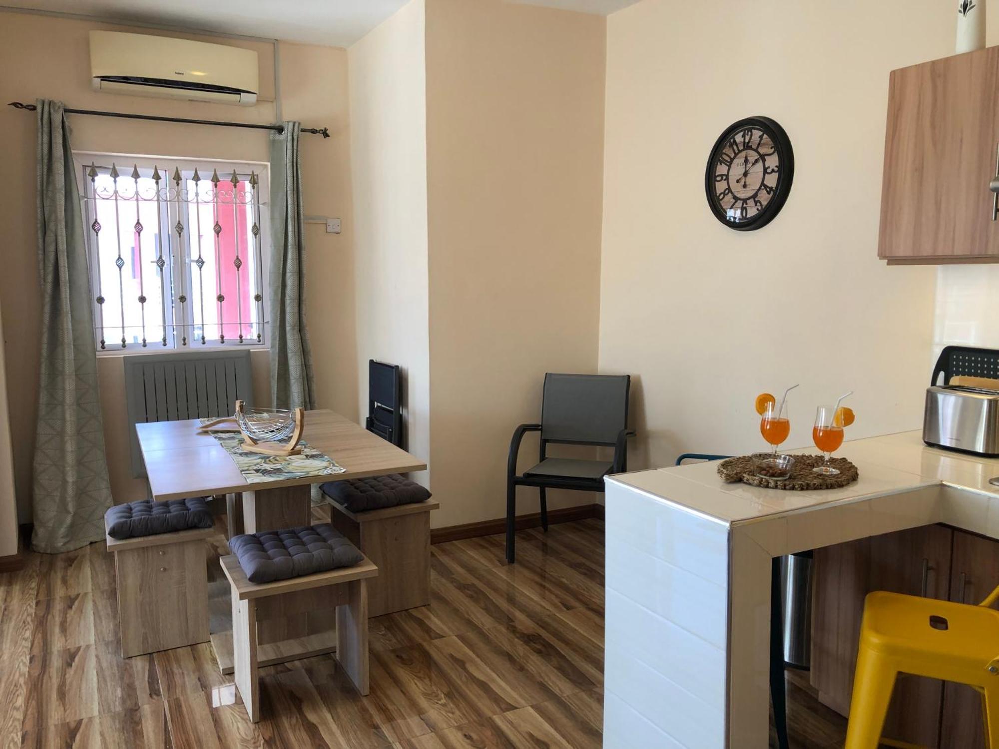Appartement Cosy A 300M De La Mer Pereybere Beach Bagian luar foto